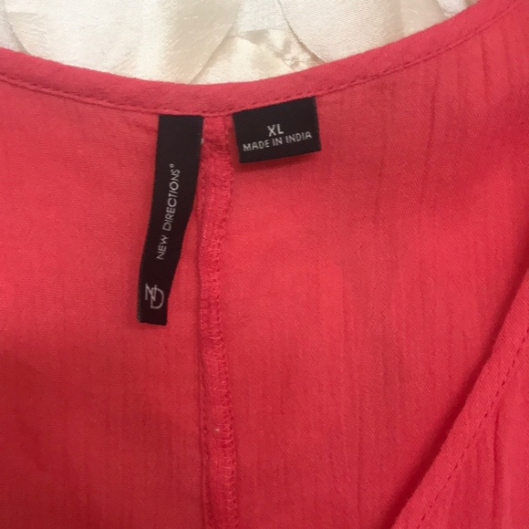 Top - Picture 2 of 4